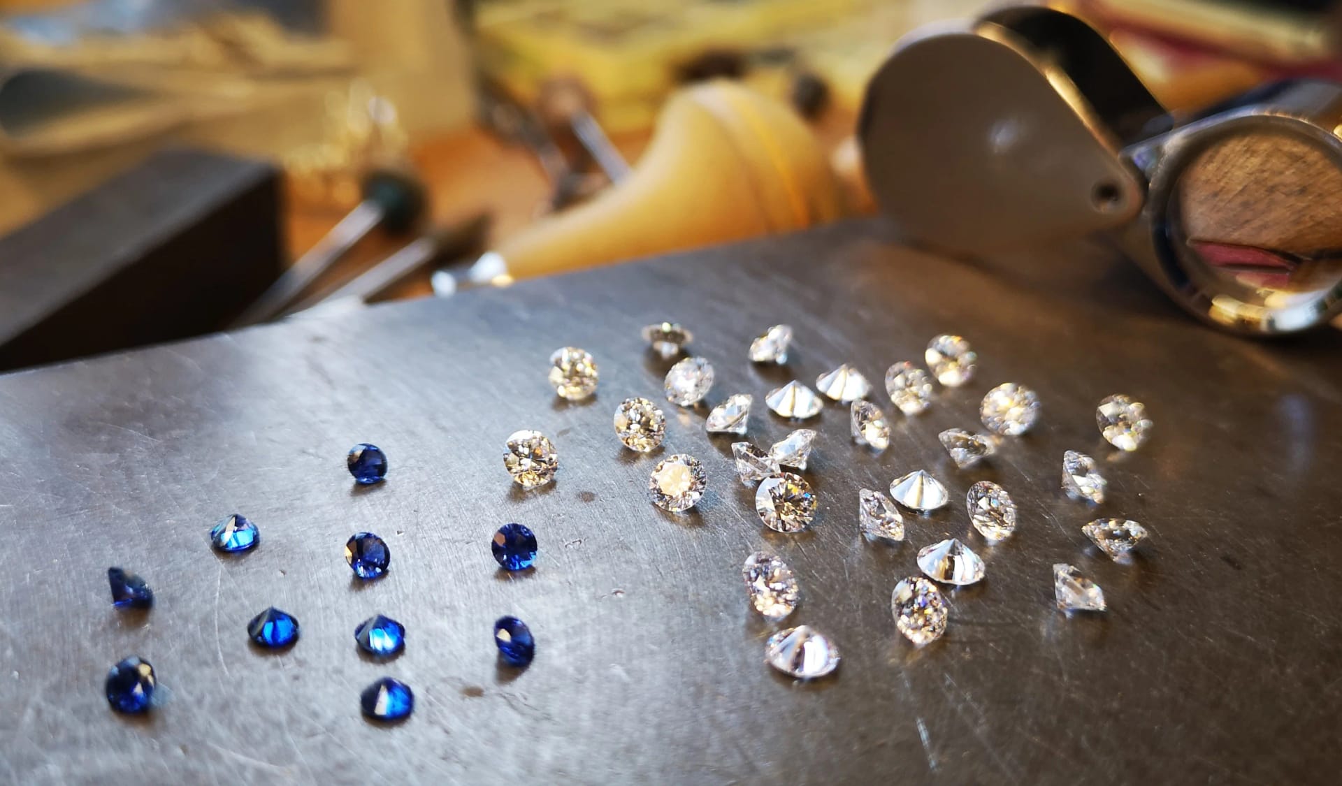 Kaufen Sie Edelsteinschmuck online mit diesen Methoden