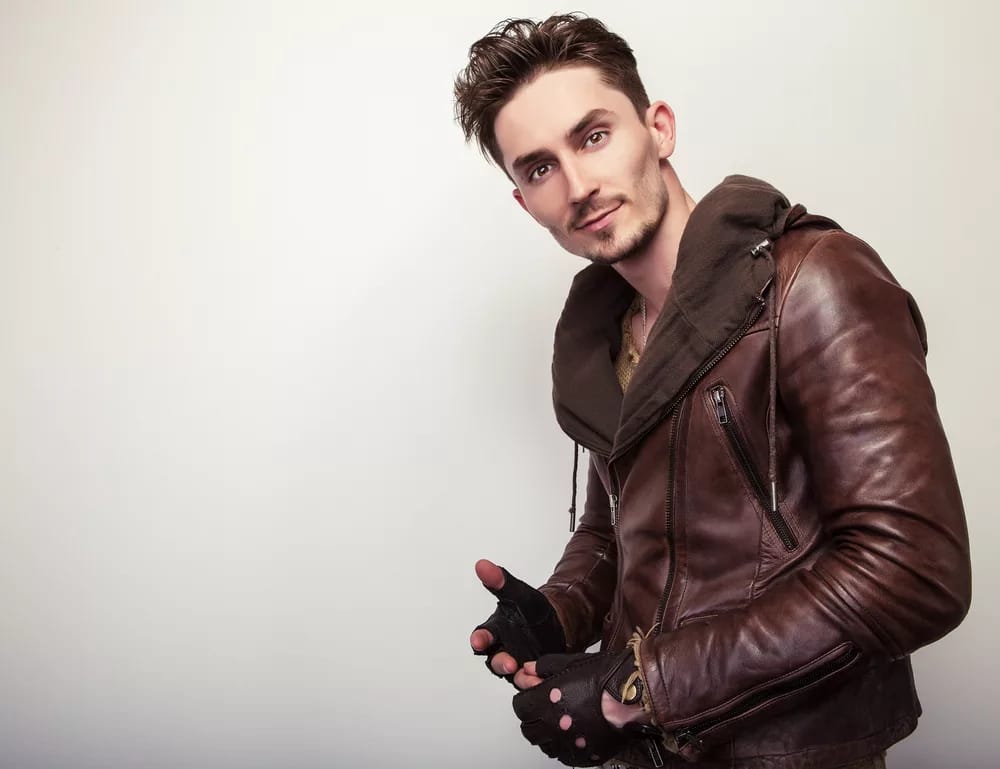 Herren Lederjacken für den modernen Mann: Minimalistisch, schick und vielseitig
