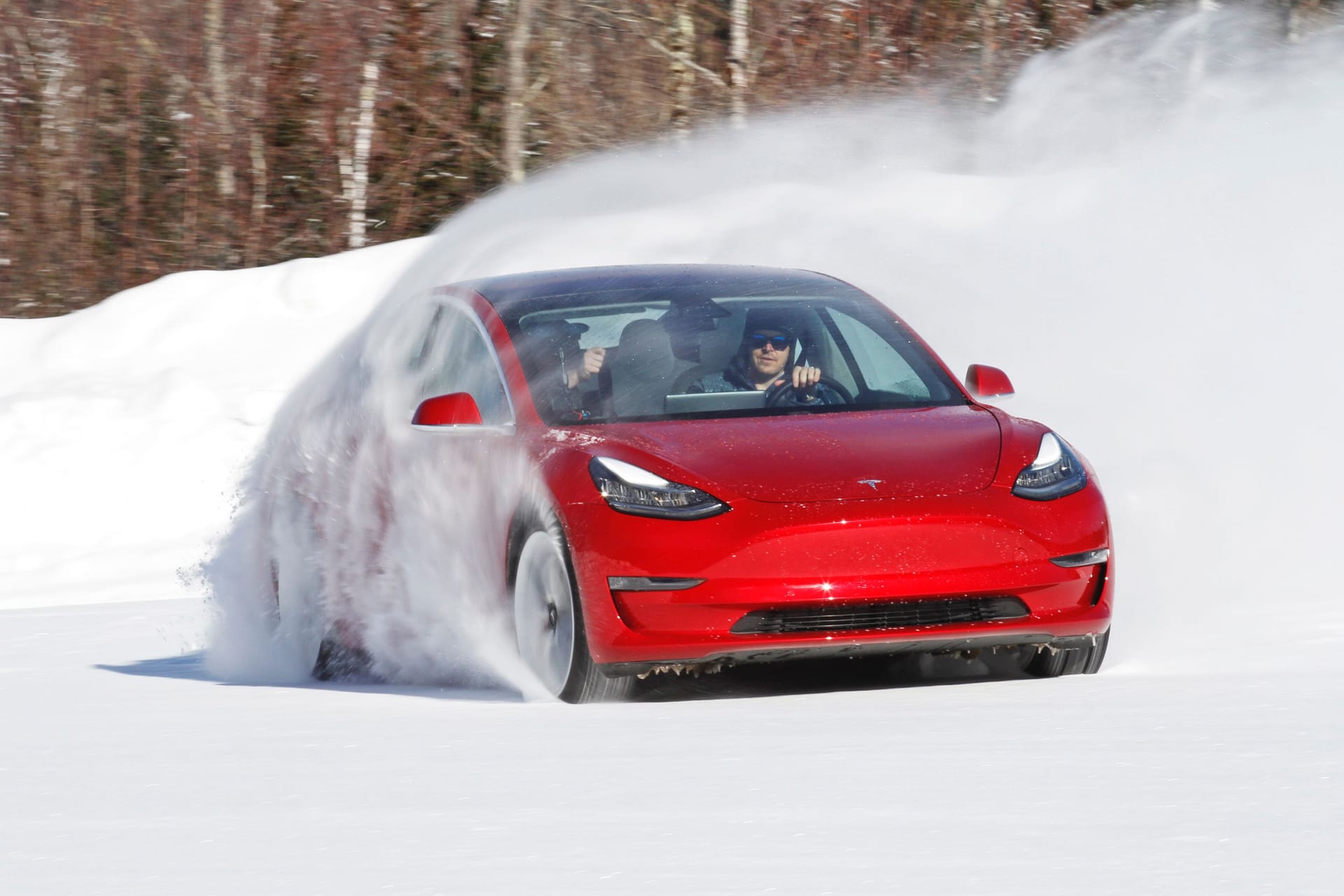 Warum Laufflächen Schneeketten für SUVs und Geländewagen unverzichtbar sind