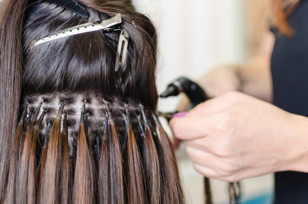 Natürliche Haarverlängerung mit Bondnig Extensions: Ein unschlagbares Duo